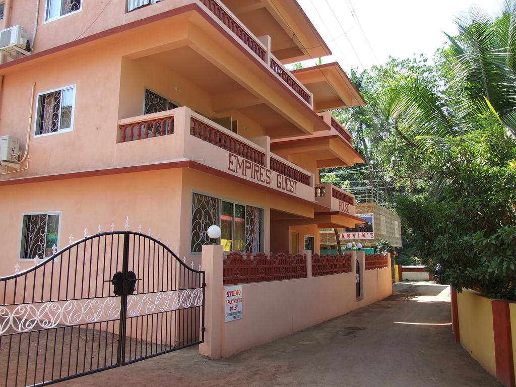 Empire Guest House Calangute Bagian luar foto